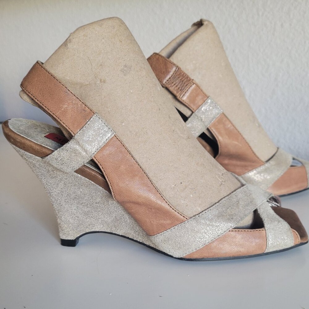 Miz Mooz Tan Leather Wedge Sandal 7